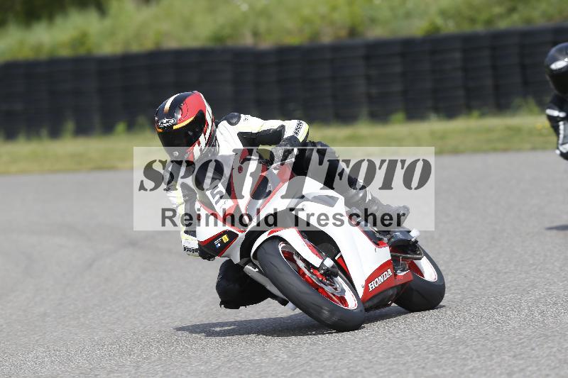 Archiv-2025/07 19.04.2025 Speer Racing ADR/Gruppe gelb/5